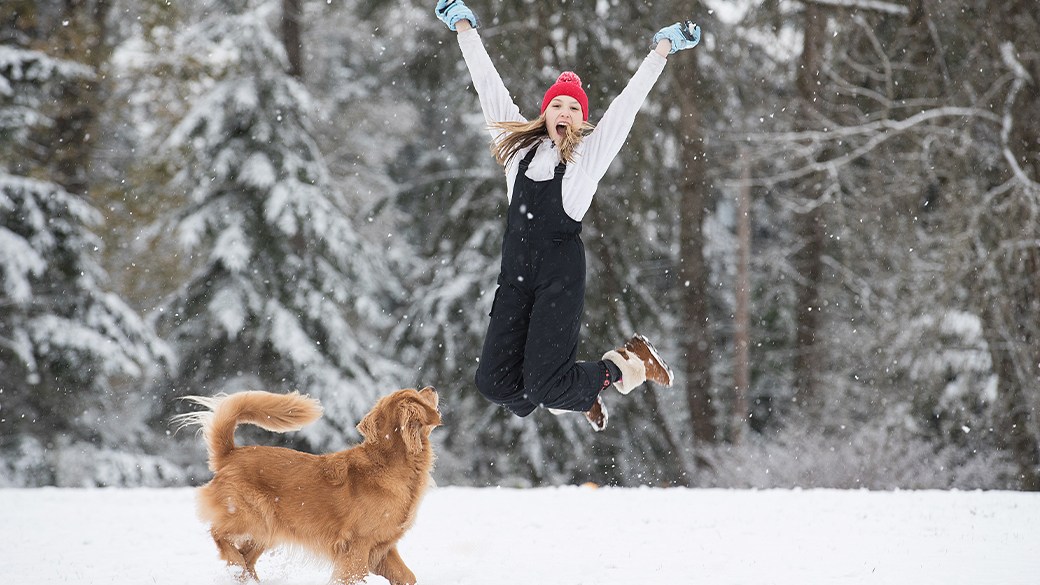 Snow bibs vs. snow pants || Sports apparel